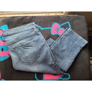 Like new, Old Navy Mid-rise, light wash jeans, 14 short